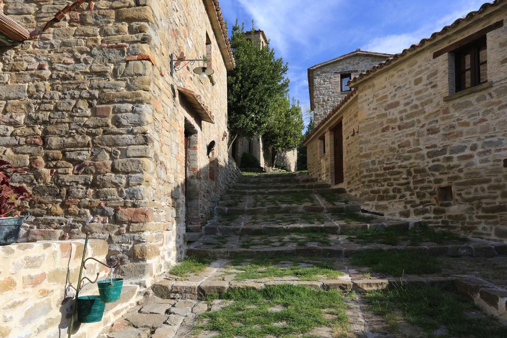 Готель Borgo Di Carpiano Mengara Екстер'єр фото